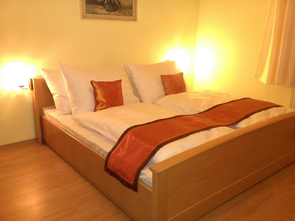 Pension Vidhous 1 Františkovy Lázně Quarto foto